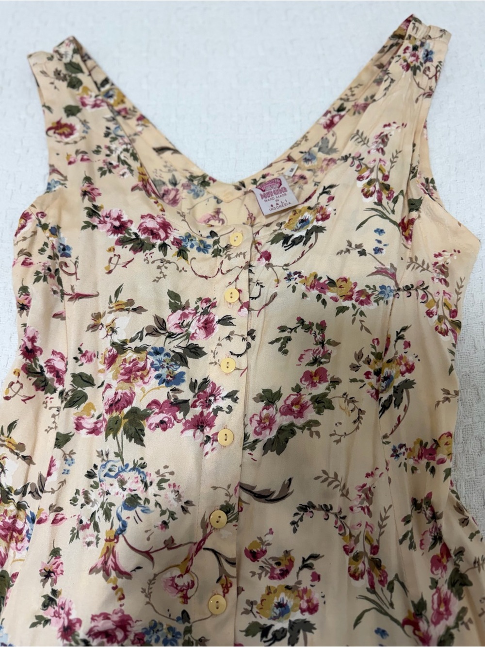 Ron Jon Floral Button-Front Camisole in Beige with Pink and Blue Accents